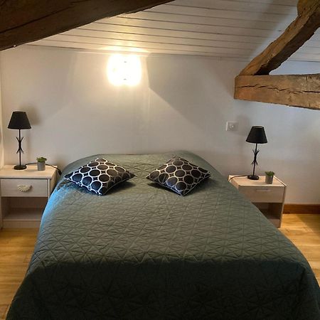 Maison Des Pruniers Massels Bagian luar foto